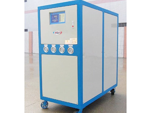  工業冷水機廠家怎樣介紹低溫冷水機組的類別？